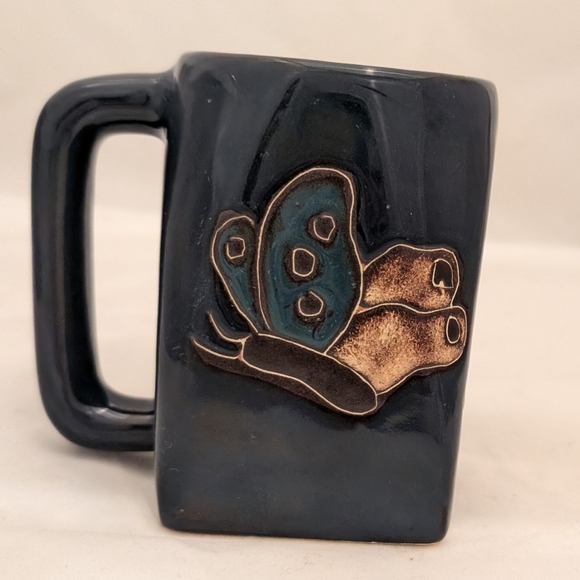 Beautiful Ceramic Crafted Butterfly Mug - Design by Mara Mexico - Picture 3 of 4